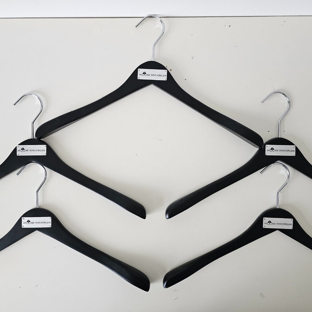 New MOOSE KNUCKLES Black Wood Hanger Matte Finish w/ Logo Plaque 17", Lot of 5